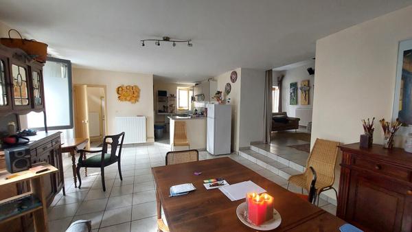 AGREABLE MAISON DE VILLE