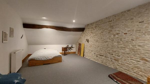 AGREABLE MAISON DE VILLE