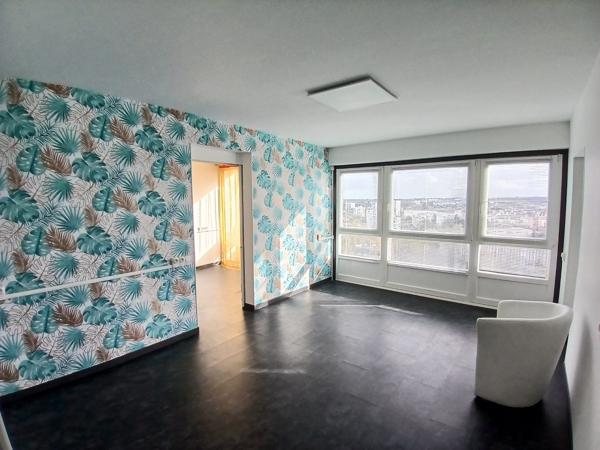 Appartement T4 Laval Centre