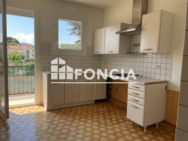 Location Appartement 4 pièces 94.02 m² - 24 RUE DE TURENNE Perpignan 66000