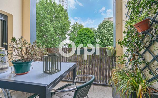 Appartement à vendre    3 pièces • 63 m2 Romainville