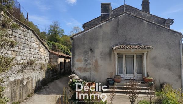 Vente maison à rénover Voeuil et giget, 145m² 8 pièces 86 000€ avec garage
