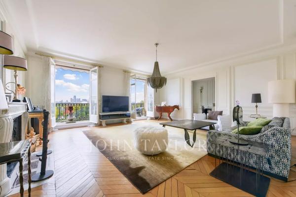 FOCH - FLANDRIN. Appartement vues dégagées
