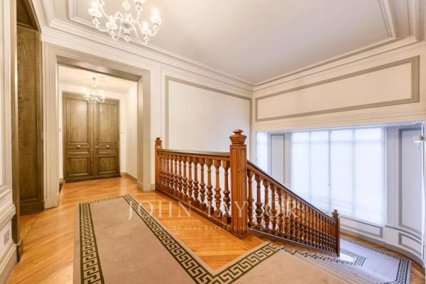 FOCH - FLANDRIN. Appartement vues dégagées