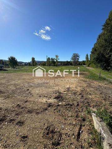 Terrain constructible 900m²