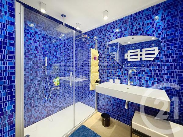 Maison à vendre  6 pièces - 240 m 2   ANTIBES  - 06
