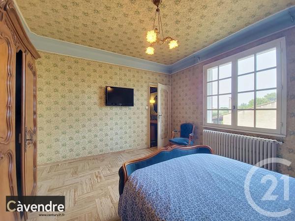 Maison à vendre  7 pièces - 240 m 2   AVIGNON  - 84