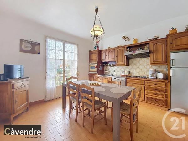 Maison à vendre  7 pièces - 240 m 2   AVIGNON  - 84