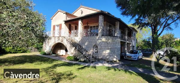 Maison à vendre  7 pièces - 240 m 2   AVIGNON  - 84