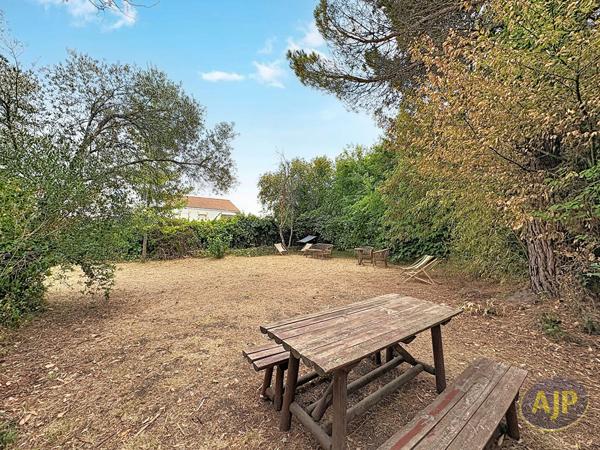 Maison à vendre Saint Cyr En Talmondais - 7 pièces, 258m² avec 4 chambre(s) à 368 000€ - AJP Immobilier Luçon