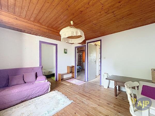 Maison à vendre Saint Cyr En Talmondais - 7 pièces, 258m² avec 4 chambre(s) à 368 000€ - AJP Immobilier Luçon