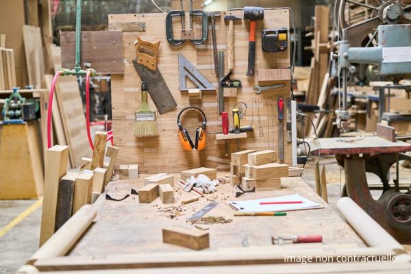 Local d’activité Annecy – secteur Pringy, 935 m² premium, libre, divisible, proche autoroute (DPE B)