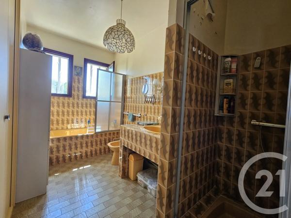 Maison à vendre  6 pièces - 155,23 m 2   SIX FOURS LES PLAGES  - 83