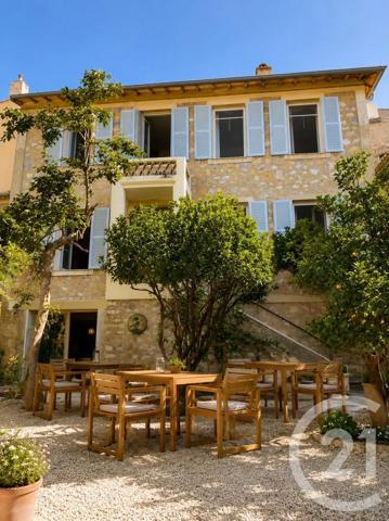 Maison à vendre  5 pièces - 203,20 m 2   VENCE  - 06