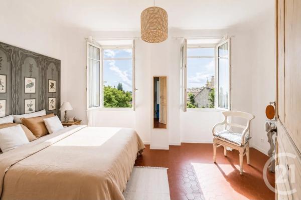 Maison à vendre  5 pièces - 203,20 m 2   VENCE  - 06