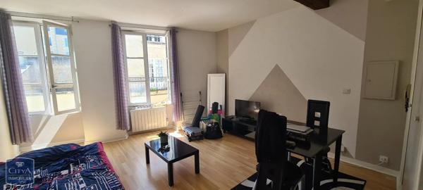 Appartement à louer 1 pièce 28.09m²