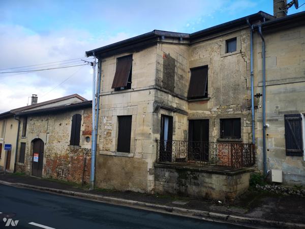 Cousances les Forges maison de village disposant de 2 appartements
