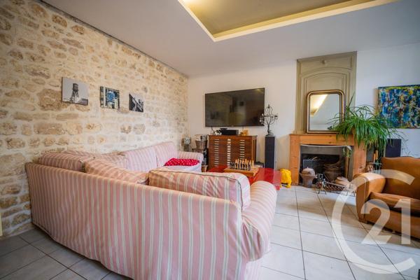 Maison à vendre  5 pièces - 143 m 2   COZES  - 17
