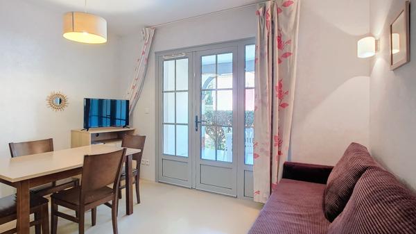 A vendre Superbe Appartement à Nérac 2 pièces 29 m2 au rez de chaussée avec terrasse