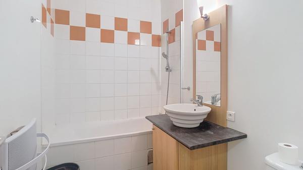 A vendre Superbe Appartement à Nérac 2 pièces 29 m2 au rez de chaussée avec terrasse