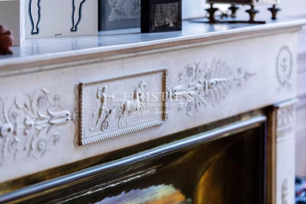 Bordeaux Saint-Pierre – Appartement de plus de 400 m² dans un Hôtel particulier classé Monument Historique