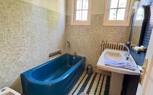 Maison à vendre    7 pièces •  Anglet