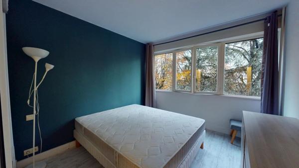 Vente                                                      Appartement
                        
                     3 pièces                      61 m2                     à Chennevières-sur-Marne
