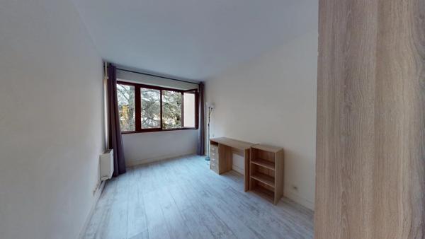 Vente                                                      Appartement
                        
                     3 pièces                      61 m2                     à Chennevières-sur-Marne