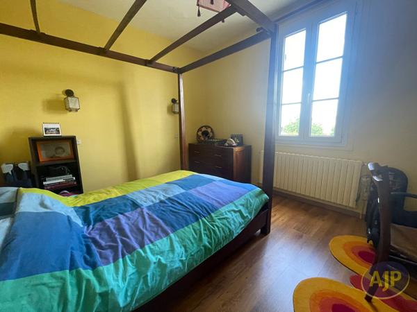 Maison à vendre Saintes - 6 pièces, 125m² avec 4 chambre(s) à 221 500€ - AJP Immobilier Saintes