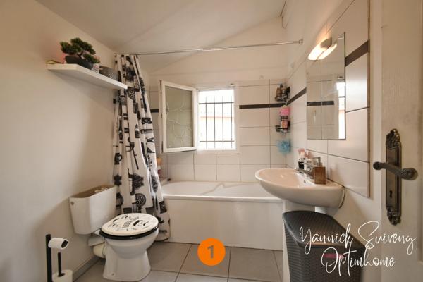 Immeuble de 3 appartements à SAINT LAURENT DE LA SALANQUE (66250)