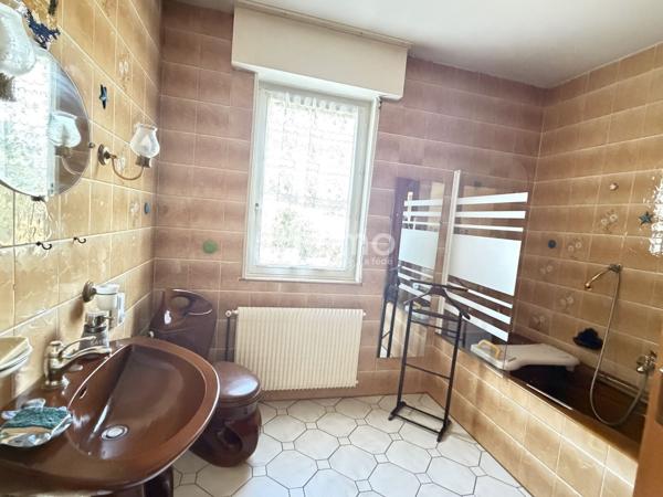 Maison Individuelle, ayant du cachet, sur Morhange.