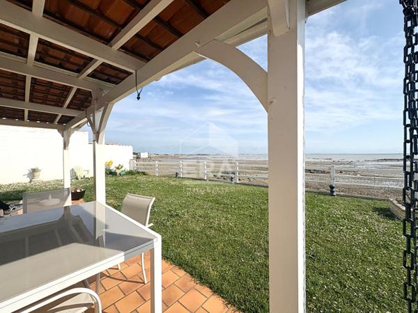 Maison situé au bord de mer à Angoulins, 2 chambres et un studio, jardin