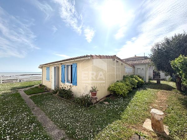 Maison situé au bord de mer à Angoulins, 2 chambres et un studio, jardin