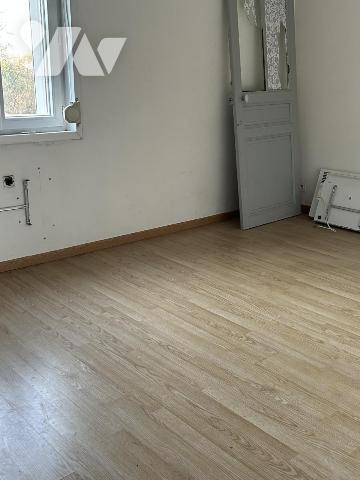 MAISON PONT ST LADRE