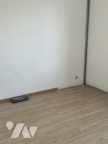 MAISON PONT ST LADRE