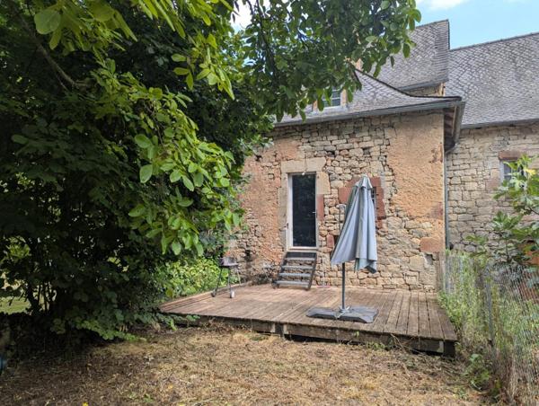 Jolie maison en Pierre rénovée proche de Marcillac-Vallon