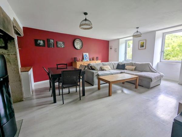 Jolie maison en Pierre rénovée proche de Marcillac-Vallon