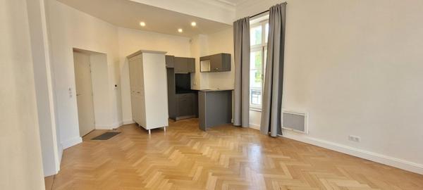 APPARTEMENT F2 METZ GARE
