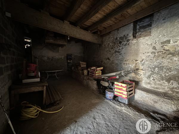 Sablons (38550) Grande maison familiale avec dépendances à Serrières en Ardèche