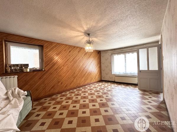 Sablons (38550) Grande maison familiale avec dépendances à Serrières en Ardèche