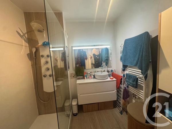 Appartement F3 à vendre  3 pièces - 68 m 2   BEZONS  - 95