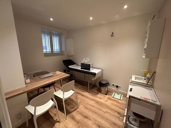 Versailles - Notre dame - appartement en rez de chaussée - 39 m2 295 000 € **  - Référence  28452