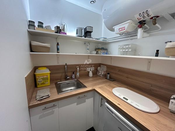 Versailles - Notre dame - appartement en rez de chaussée - 39 m2 295 000 € **  - Référence  28452