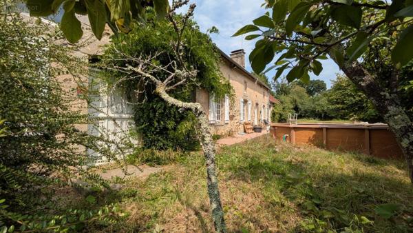 Maison à vendre à Saint-Joseph dans la Manche (50700), ref : 28
