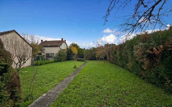 Maison à vendre    4 pièces •  Saint-Astier