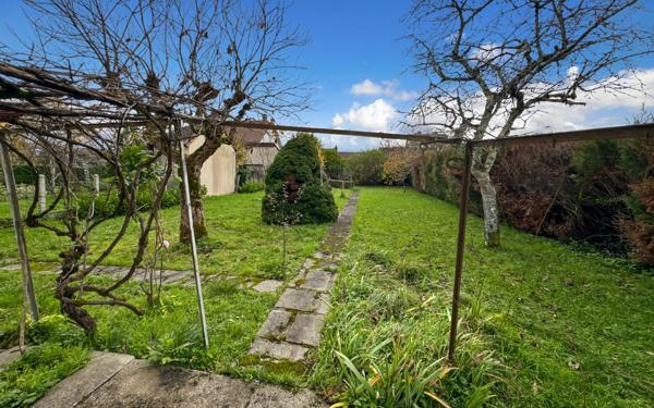 Maison à vendre    4 pièces •  Saint-Astier