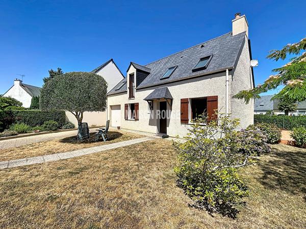 Maison familiale 5 pièces avec chambre au rez-de-chaussée et garage à Pleurtuit proche centre