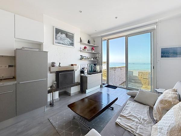 Saint-Malo Rochebonne, maison de 93m² sur 3 niveaux avec terrasses, vue mer et accès direct plage