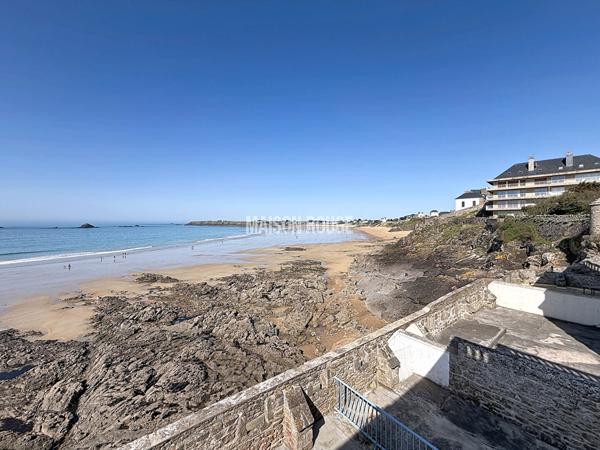 Saint-Malo Rochebonne, maison de 93m² sur 3 niveaux avec terrasses, vue mer et accès direct plage