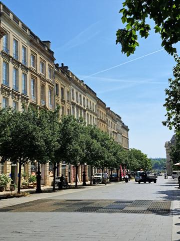 Bureaux Bordeaux chapeau-rouge /2 étages
